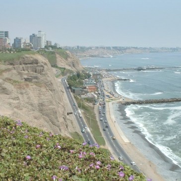 Cliff de Miraflores e a Costa Verde