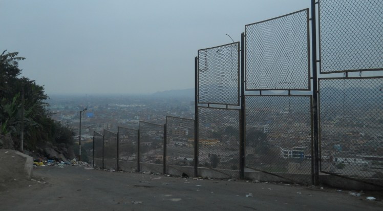 Subida trash no Cerro San Cristobal