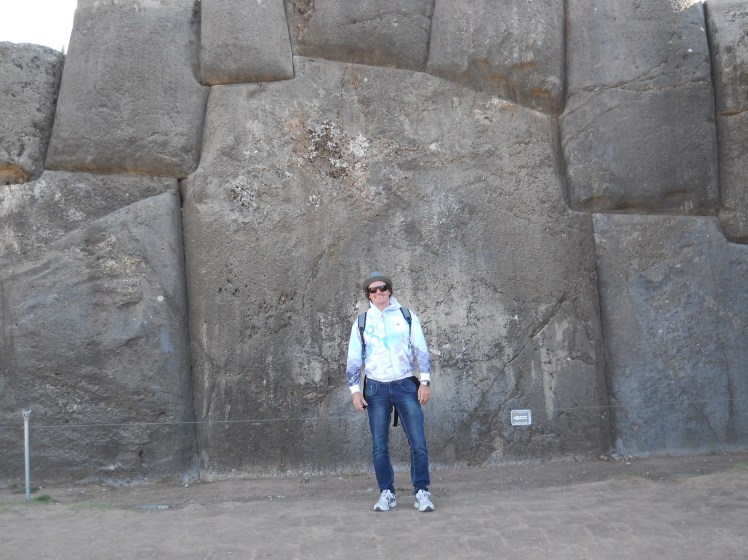 As gigantescas pedras de Saqsaywaman