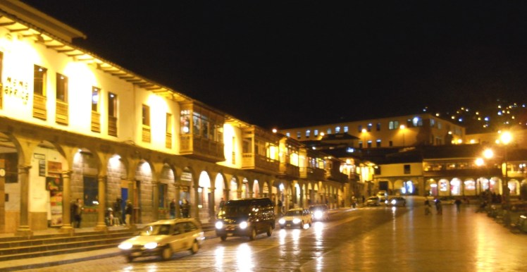 Plaza de Armas à noite