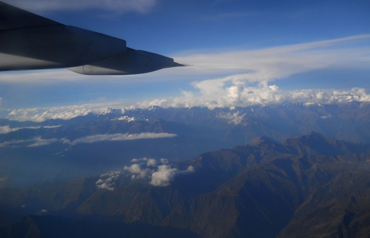 Voo de volta de Cuzco - Cordilheira dos Andes ao fundo
