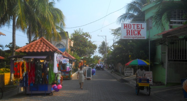 Punta Roca - La Libertad