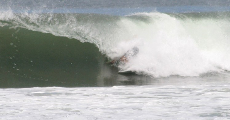 Buscando uma sombra na Playa Colorado