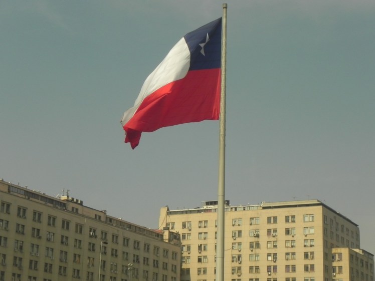 Bandeirão do Chile na Avenida Alameda.