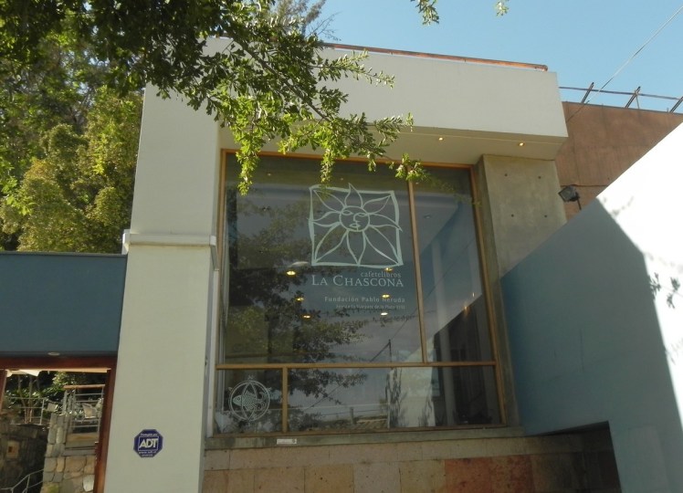 La Chascona - Hoje é um museu com um passeio guiado emocionante pela vida e obra do poeta, que desvenda as excentricidades de sua morada. Absolutamente imperdível.