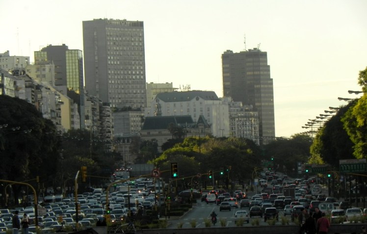 Nueve de Julio na hora do rush