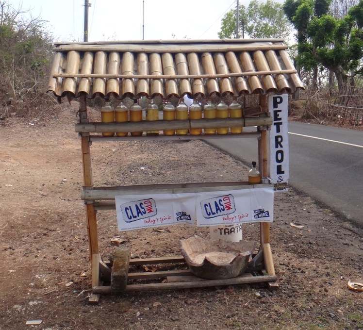 Posto de Gasolina em Bukit