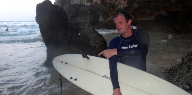 Duas quilhas minhas ficaram também nos corais de Uluwatu