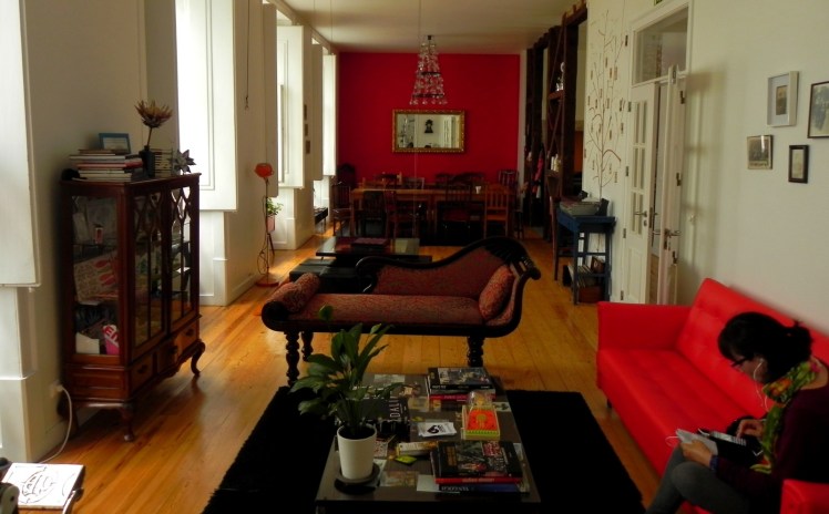 Living Lounge Hostel