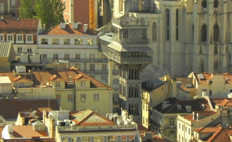 Elevador de Santa Justa visto do Castelo de São Jorge