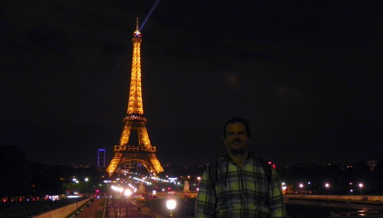 Torre Eiffel à noite
