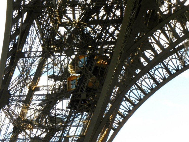 Elevadores - Pilar Leste