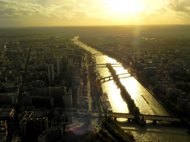 Visual do topo da Torre Eiffel