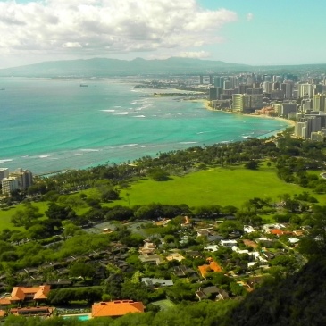 Waikiki e Honolulu vistas do topo do vulcão Diamond Head