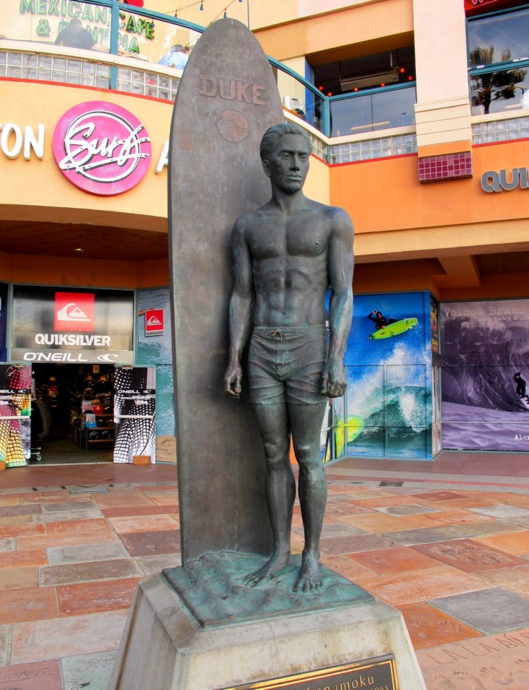 Estátua do Duke no Surfing Walk Of Fame - Huntington Beach - Duke