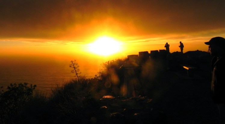 Por-do-sol na Big Sur
