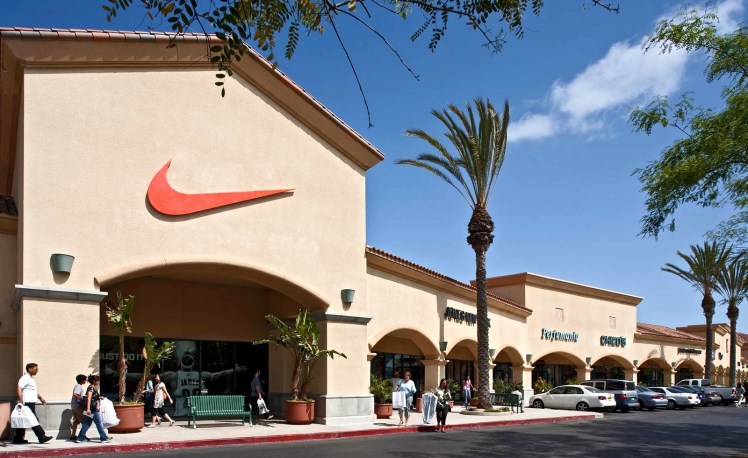 Camarillo Premium Outlets