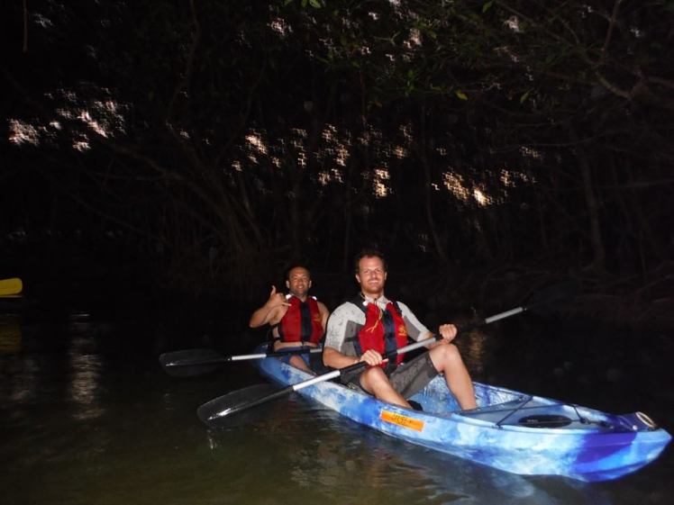 Kayak em Fajardo na Baía Bioluminescente