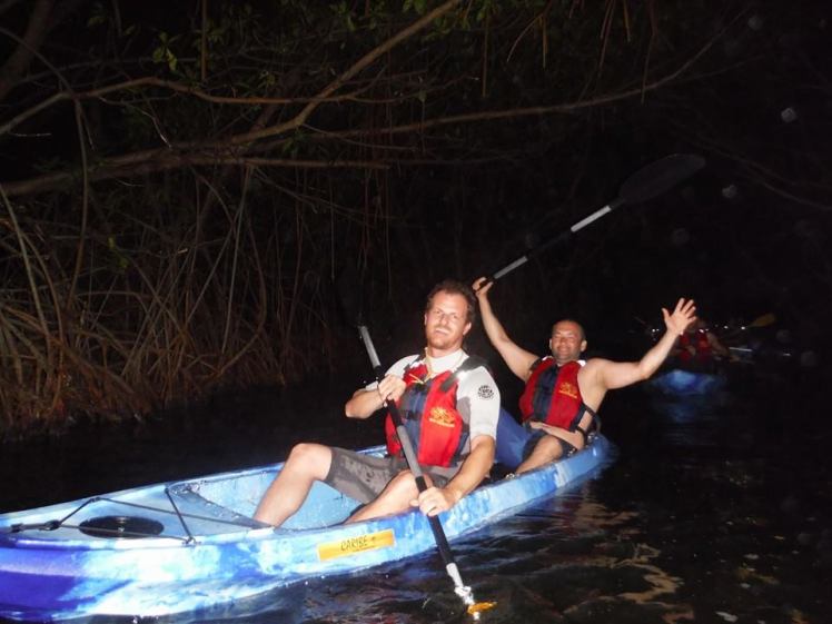 Kayak em Fajardo na Baía Bioluminescente