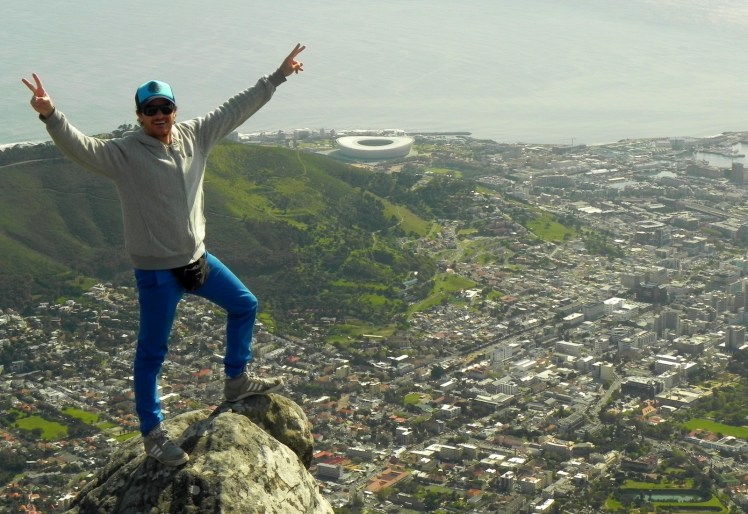 Table Mountain e o Green Point Stadium ao fundo